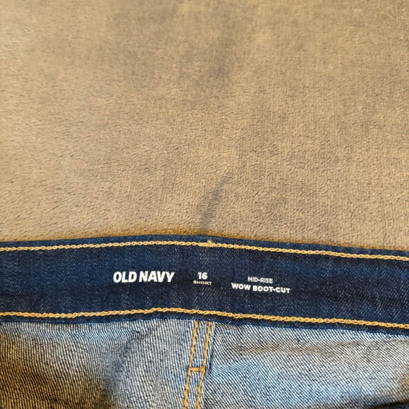 Old Navy Wow Boot-Cut Jeans Womens 16 Short Mid-Rise Dark Wash Denim New - Picture 3 of 11